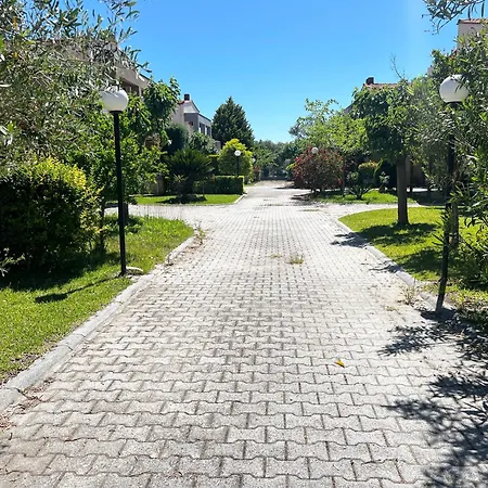 Seaside Rebecca בית נופש ניקיטי